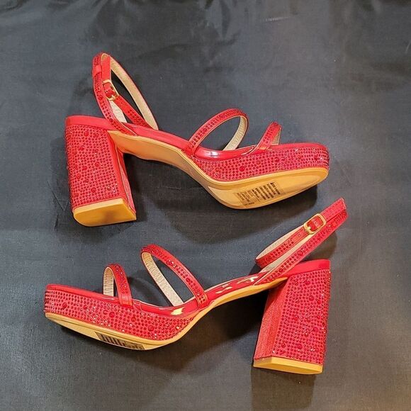 BRAND NEW FOREVER SEQUIM EMBROIDERY OPEN TOE BLOCK HEEL SANDAL - Picture 12 of 15